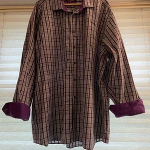 Dress shirt with contrasting cuffs